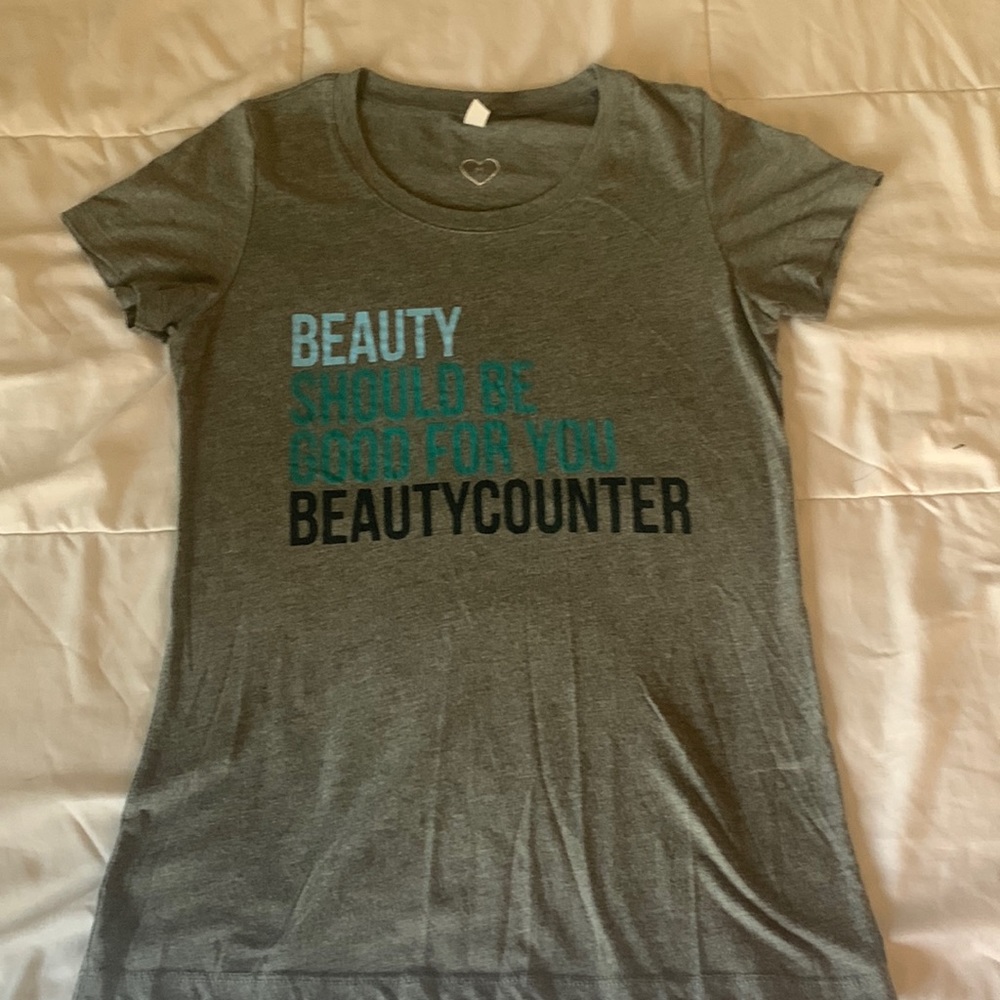 “BEAUTY SHOULD BE GOOD FOR YOU BEAUTYCOUNTER” grey t-shirt